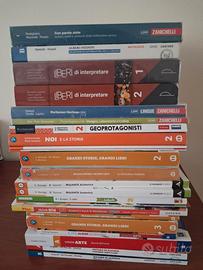 Libi di testo scuole medie/superiori nuovi/ottimi