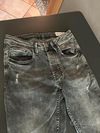 JEANS NERI UOMO/RAGAZZO CON STRAPPI