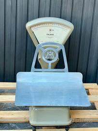 Bilancia vintage Italiana Macchi 18 kg d'epoca