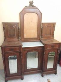 Mobile d’epoca con intarsi e marmo di fine '800