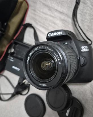 Fotocamera Canon Eos 4000D come nuova 