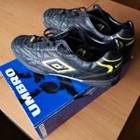 Scarpini calcetto Umbro taglia 47