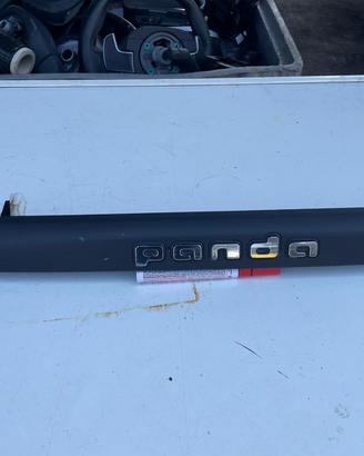 Ricambi fiat panda plancia portellone del 2015