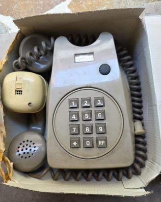 Telefono a cornetta vintage a pulsanti