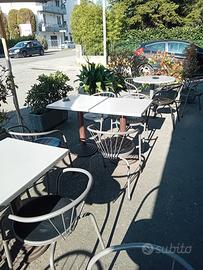 5 tavolini piu' 20 sedie in ferro molto robusti