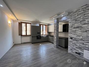 VILLA A SCHIERA A SAN GERVASIO BRESCIANO