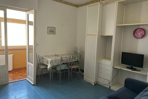 Monovano arredato a Mondello (PA) Ashur