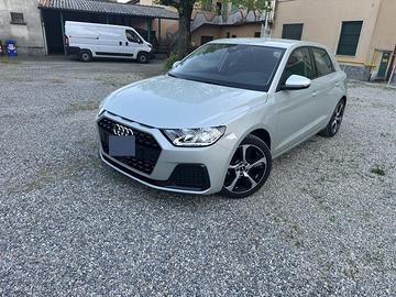 Audi A1 sport back 1.0 tsfi 95 cv Benzina