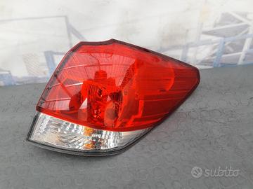 Fanale Stop Destro Subaru Legacy S.w. 2011