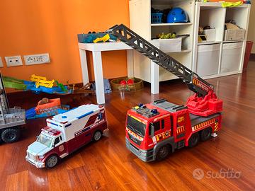 Ambulanza e Camion dei pompieri