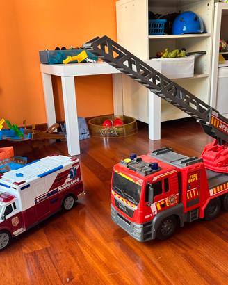 Ambulanza e Camion dei pompieri