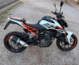 KTM DUKE 125 2017 