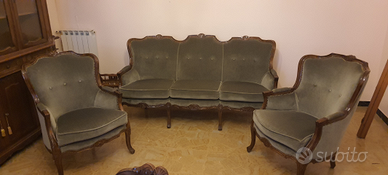 Divano 2 poltrone 6 sedie