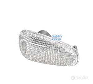FRECCIA LATERALE MERCEDES W210 95-02 BIANCO