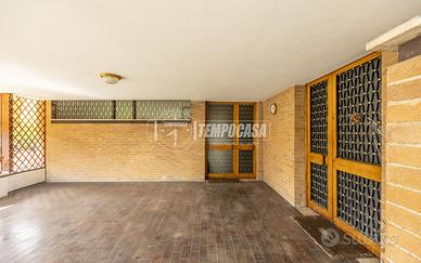 Casa indipendente con doppia zona living