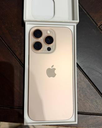 IPHONE 16 PRO pari a nuovo
