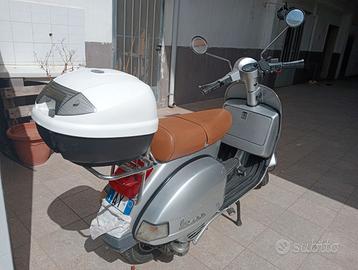 Piaggio Vespa 125