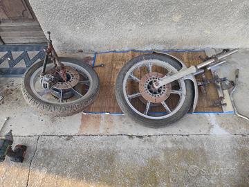 Kawasaki Z750E ricambi