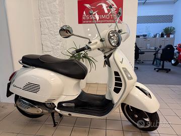 Vespa GTS 300