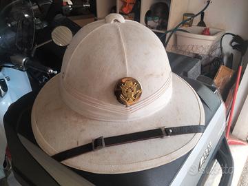 casco coloniale americano 