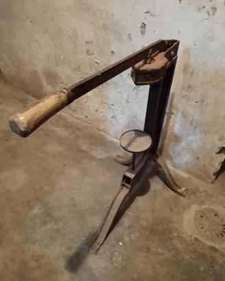 tappatrice manuale a leva 