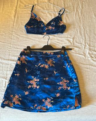 Completo coordinato top e gonna