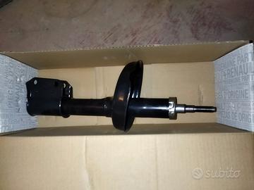 Ammortizzatore Renault Clio 2