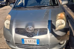 Toyota Yaris 1.3 5 porte automatica