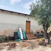 Castanea casa indipendente con terreno rif