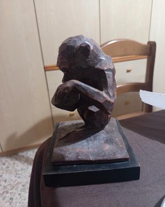scultura scimmia Cacciapuoti