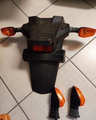 Portatarga e frecce Gsx-r 600 750 K4 k5