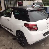 Ricambi Citroen DS3 2012 bianca