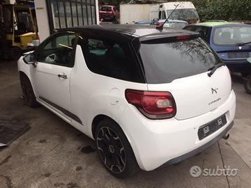 Ricambi Citroen DS3 2012 bianca