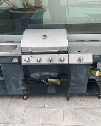 Barbecue a gas con lavandino e fornello