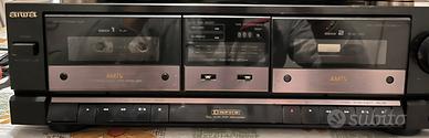 Aiwa mangiacassette