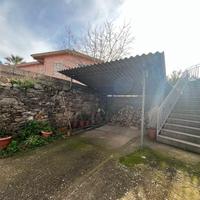 Indipendente con giardino fronte e retro