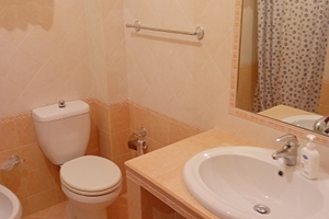 Appartamento ristrutturato in condominio