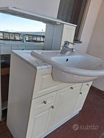 lavandino bagno  poco usato.