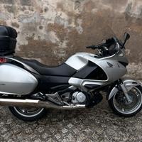 Honda deauville 700 abs