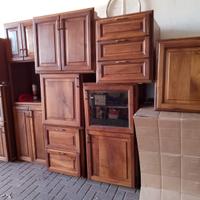 Cucina in NOCE legno massello per muratura 9 pezzi