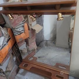 specchio con luci bagno