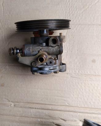 Pompa servosterzo Hyundai Terracan Galloper 2.5 TD