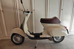 Vespa 50 special