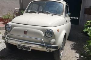 Fiat 500 L  d'epoca. Anno 1970