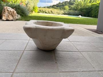 Mortaio toscano in marmo di Carrara del XIX secolo