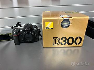 NIKON D300 e Battery Grip