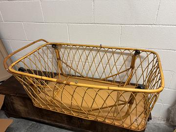culla vintage in vimini/rattan