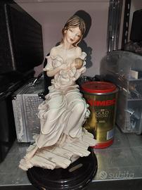 Scultura Capodimonte Pascal Berger - Maternità - F