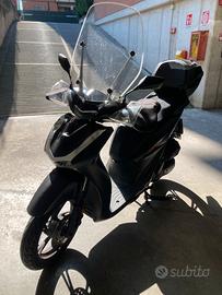 Scooter Sh 150