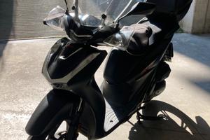 Scooter Sh 150